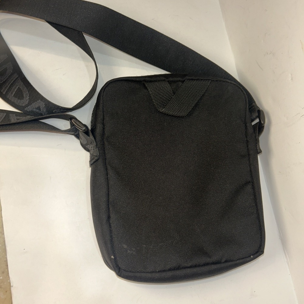 Adidas AMLIFIER FESTIVAL BAG CROSSBODY BLACK UNISEX Zippered Pouch Mesh Adjusts - Picture 4 of 7